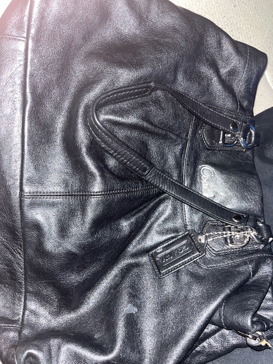 Coach Handbags - Coach Black Leather Shoulder Tote with Polished Hardware